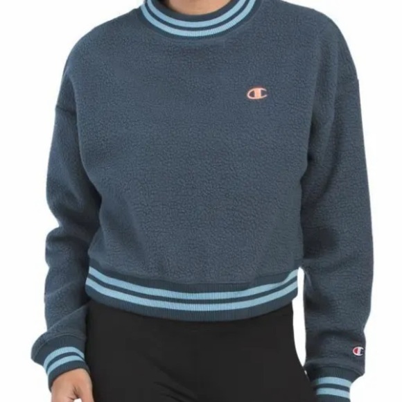 Champion Women’s Yarn Trim Mock Neck Sweatshirt Size M Sherpa Fleece Blue Crop - Picture 1 of 9